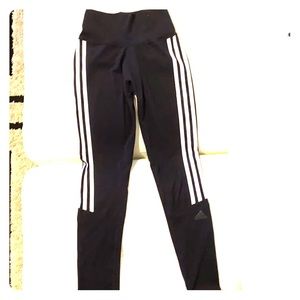 ❌ ❌SOLD❌❌NWT Black ADIDAS Women legging
